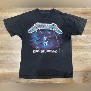 Used Vinatge Metallica Ride The Lightning Black T Shirt Size Medium.